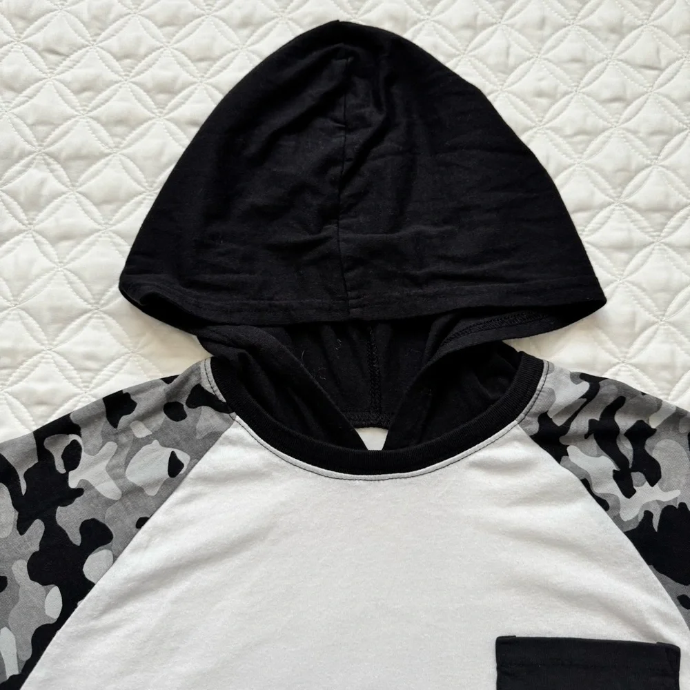 The Children's Place Colorblock Hooded Camo Long Sleeve Top White Black Sz XL